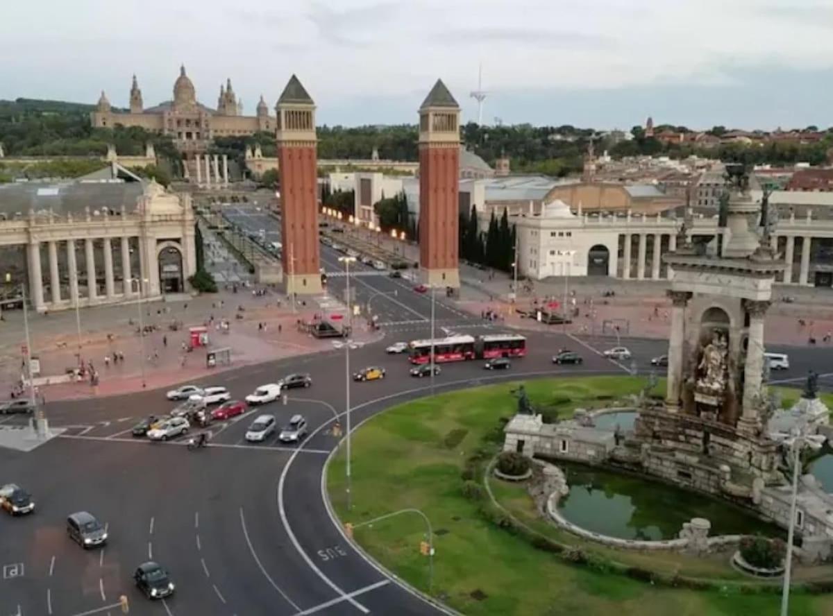 Ramblas Spacious & Design 4br Flat With Balcony 15m Ramblas *