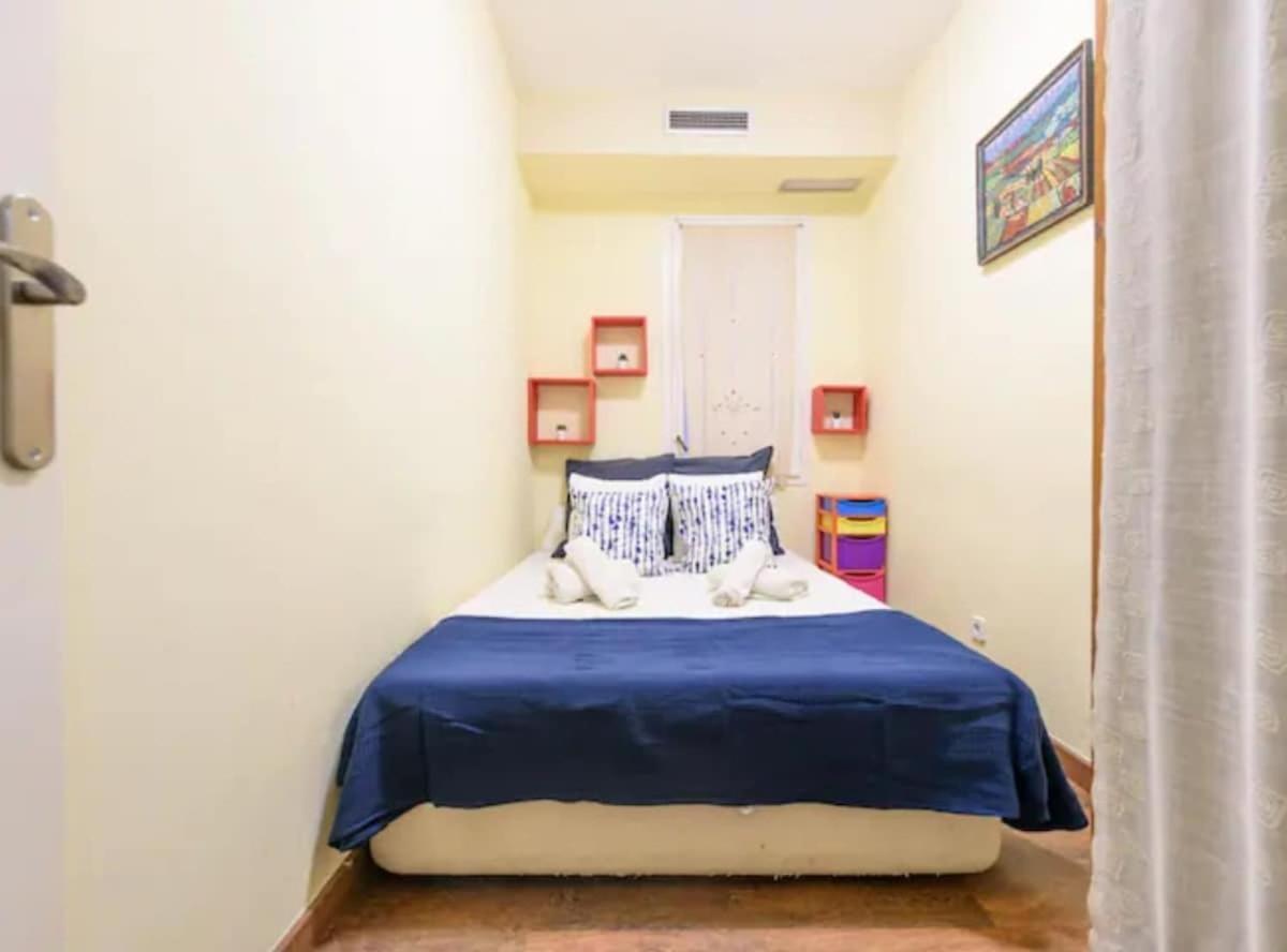 Apartment Ramblas Spacious & Design 4br Flat With Balcony 15m Ramblas