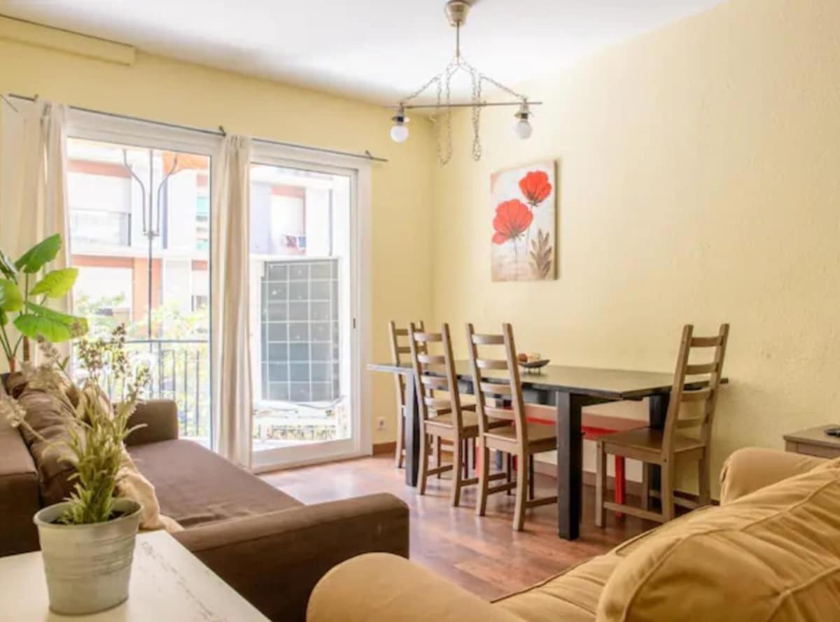 Ramblas Spacious & Design 4br Flat With Balcony 15m Ramblas Apartment Barcelona
