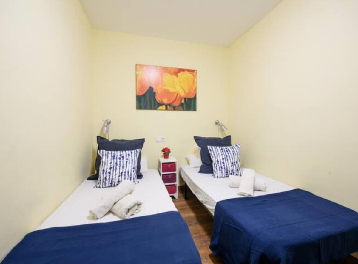 Apartment Ramblas Spacious & Design 4br Flat With Balcony 15m Ramblas *